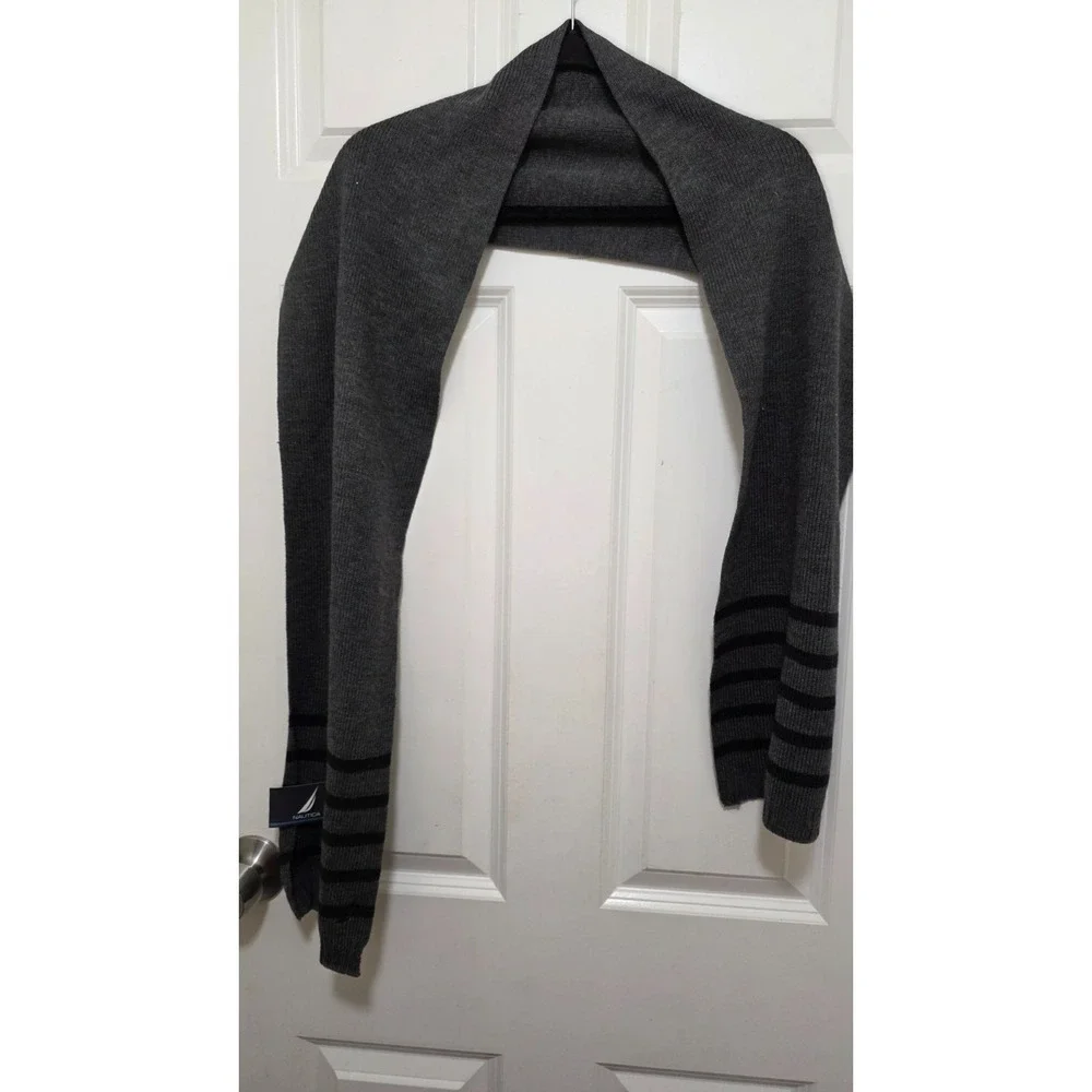 NWT Nautica Men's Gray & Black Striped Knit Scarf Size o/s